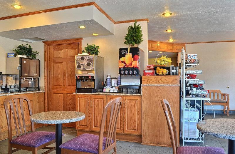 Crosswinds Inn West Yellowstone Restoran fotoğraf