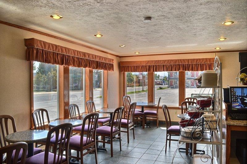 Crosswinds Inn West Yellowstone Restoran fotoğraf